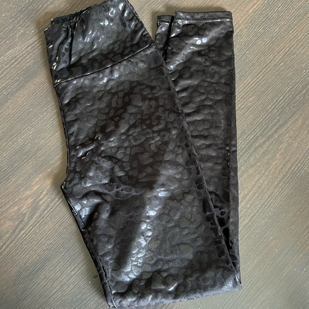 Black Metallic Leopard Leggings Size Small